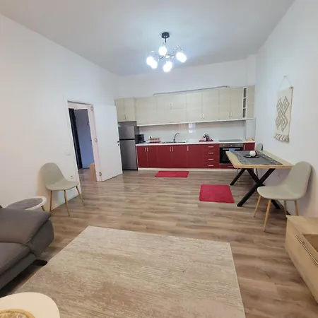 Square 21 Number 3 Apartment